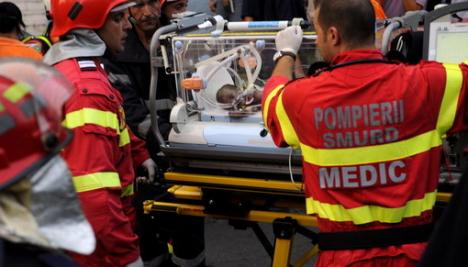 După explozia de la Bucureşti, pompierii inspectează Maternitatea orădeană (FOTO)
